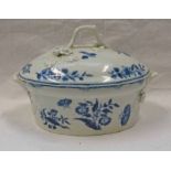 18TH CENTURY CAUGHLEY WARE BLUE & WHITE LIDDED OVAL DISH WITH TWIN HANDLES - 13CM WIDE