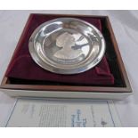 1977 FRANKLIN MINT SILVER JUBILEE PORTRAIT PLATE IN STERLING SILVER, IN CASE OF ISSUE, WITH C.O.