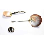 A banded agate snuff box and two silver plated spoons with mother of pearl bowls