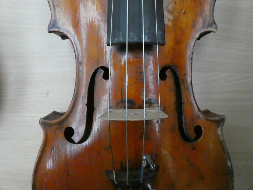 Violin 14'' two piece back, with illegible label - Image 5 of 5