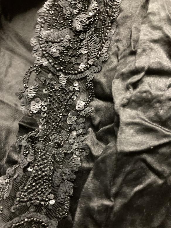 Early 20th Century Ladies' Costume, comprising a long sleeved wool dress of herringbone design, with - Image 6 of 9