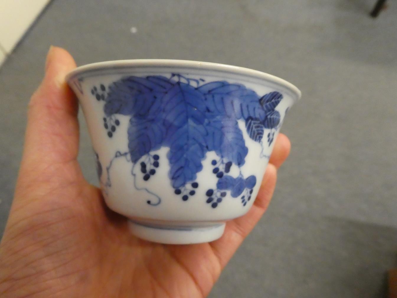 A small pair of Japanese blue and white finger bowls, signed, together with a quantity of similar - Image 3 of 42