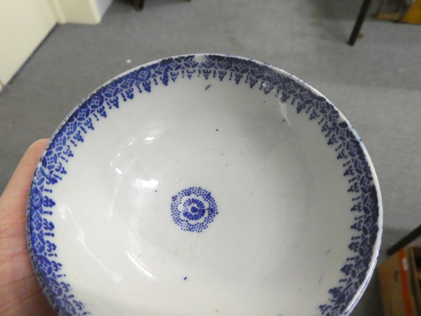A small pair of Japanese blue and white finger bowls, signed, together with a quantity of similar - Image 31 of 42