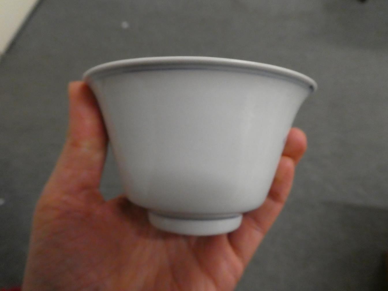 A small pair of Japanese blue and white finger bowls, signed, together with a quantity of similar - Image 4 of 42