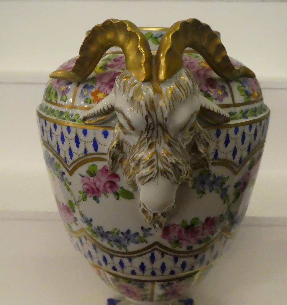 A 20th century Dresden Neo-Classical style jardiniere 22cm and rose jar 38cm, both ornamented with - Image 31 of 38