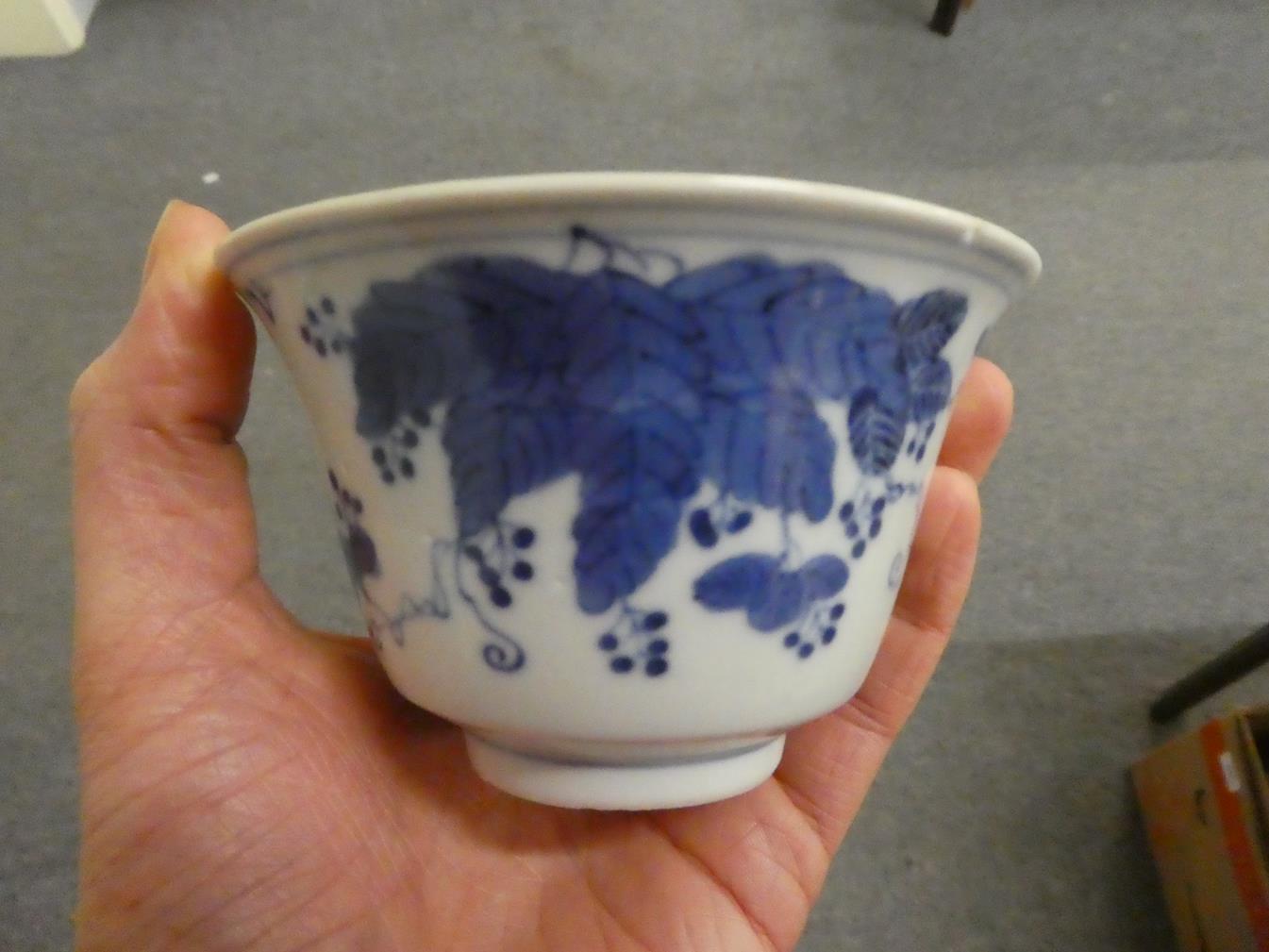 A small pair of Japanese blue and white finger bowls, signed, together with a quantity of similar - Image 7 of 42