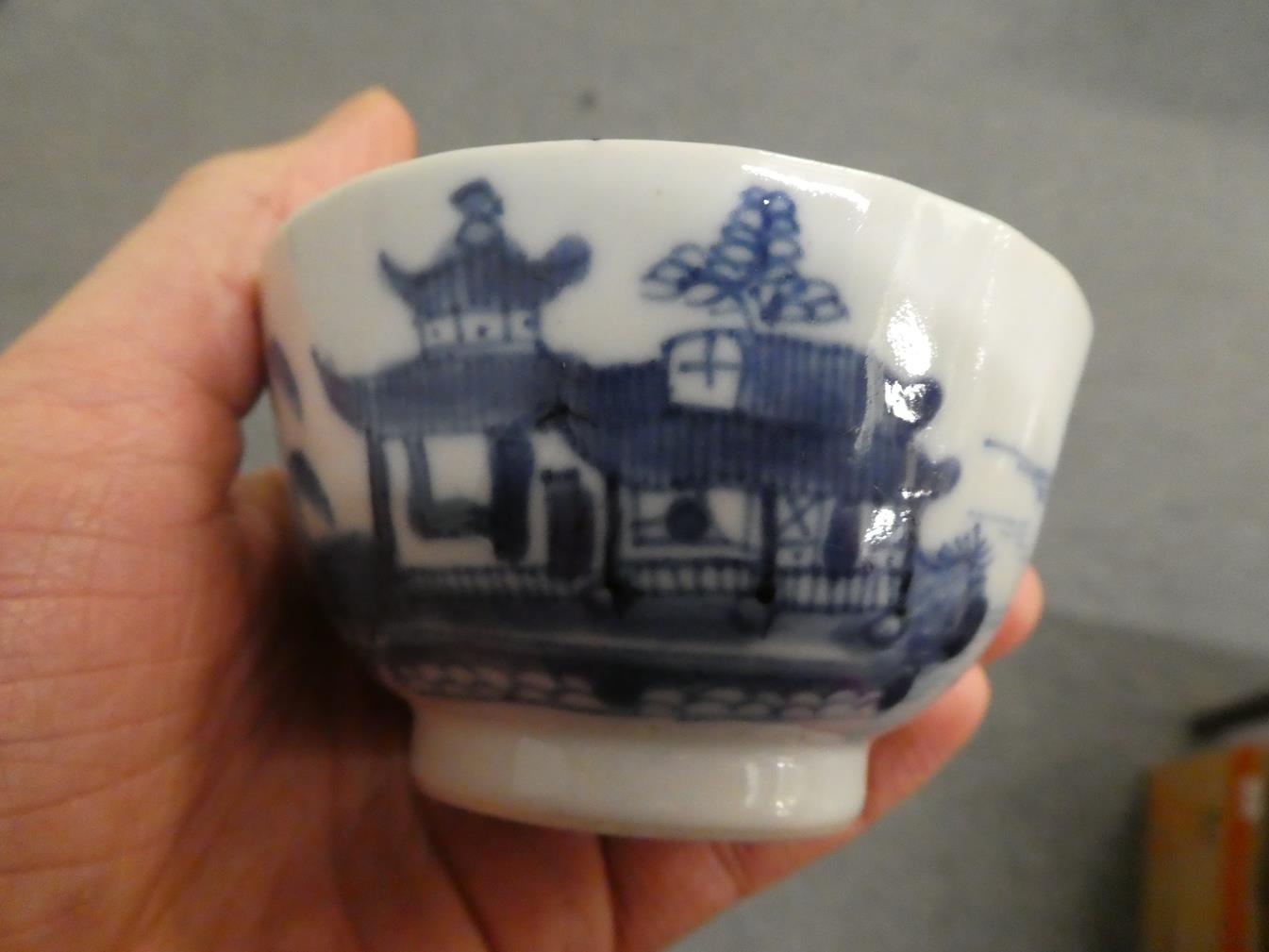 A small pair of Japanese blue and white finger bowls, signed, together with a quantity of similar - Image 12 of 42