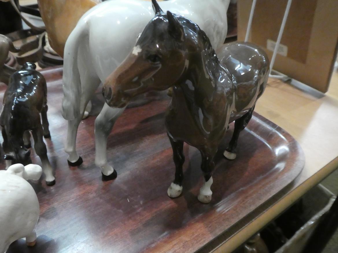 Beswick horses, pigs and deer including New Forest Pony, Palomino Cob and two foals, together with - Image 20 of 23