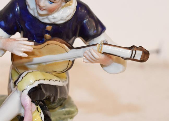 A tray of Continental porcelain figures including a Meissen style figure of a seated shepherd and - Image 4 of 32