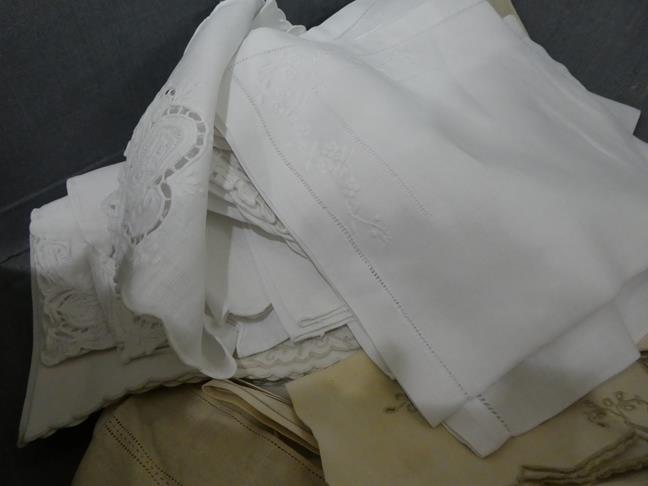 Quantity of assorted white linen, embroidered textiles, handkerchiefs, table linens in a navy - Image 8 of 12