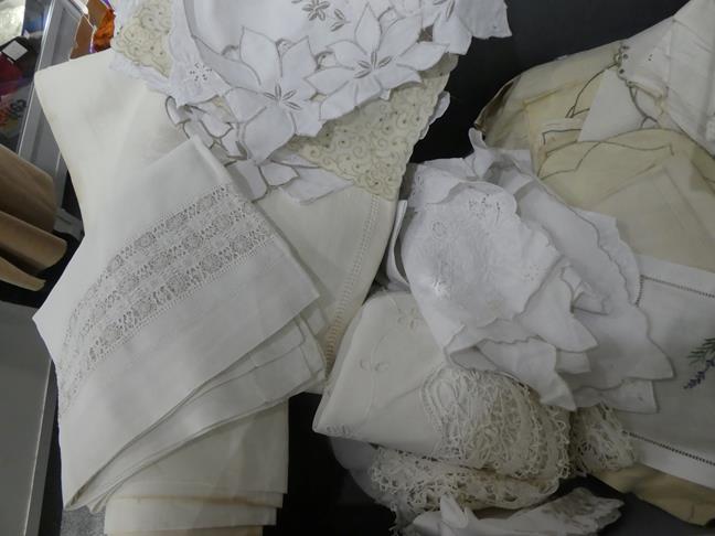 Quantity of assorted white linen, embroidered textiles, handkerchiefs, table linens in a navy - Image 3 of 12