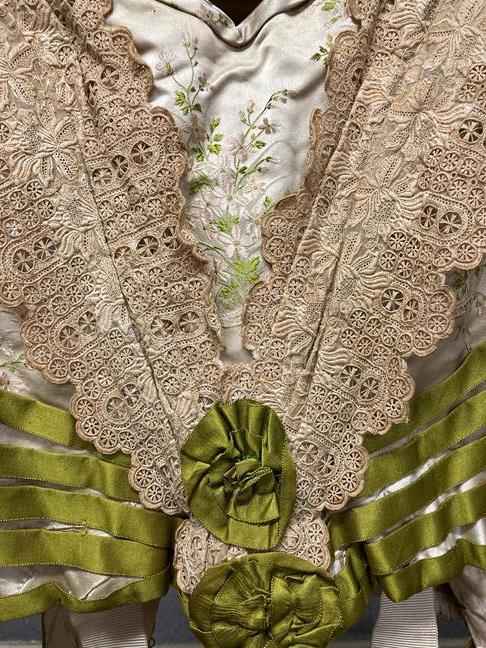A 19th Century Wedding Costume, comprising a fitted bodice in a silk brocade woven with lily of - Image 5 of 16