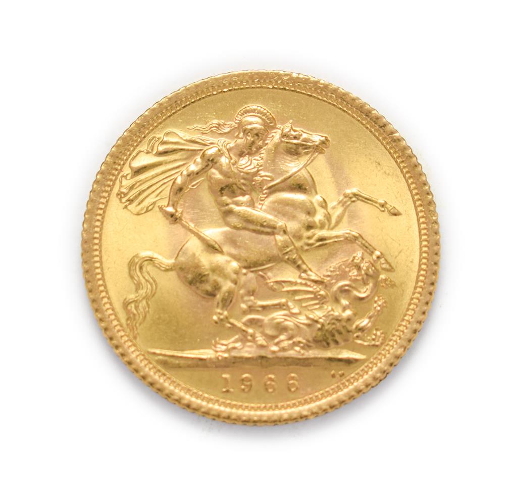 Elizabeth II (1952 -), 1966 Sovereign. Obv: First, laureate, portrait of Elizabeth II left, by