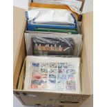 France, Monaco and Andorra, Carton with 1000s of stamps incl. one stockbook with several hundred