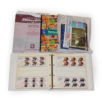 Great Britain, collection of prestige and other booklets, 'Smiler' sheets of the 2010s, 2012