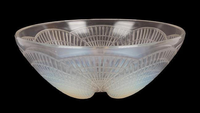 René Lalique (French, 1860-1945): A Coquilles Clear and Opalescent Glass Bowl, wheel cut mark R - Image 2 of 3