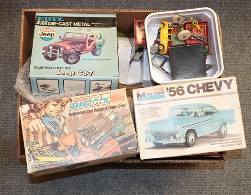 Two boxes of Diecast metal and plastic scale kit models, small group of play worn vehicles, boxed - Image 2 of 2