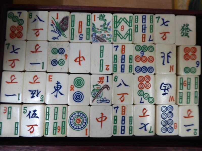 A cased bone Mahjong set. Size of the box 24cm by 17cm by 17cm. The box a little tired, the back - Image 17 of 20