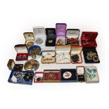 A quantity of costume jewellery including enamel brooches, silver jewellery, plated jewellery,