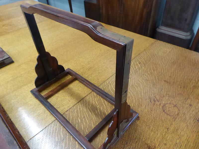 A 19th century Chinese rosewood three-tier picnic basket; together with a Chinese painted stand (2) - Image 5 of 15