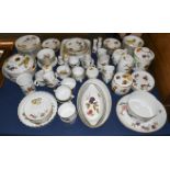 A Royal Worcester Evesham pattern part dinner service