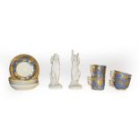 A tray of 18th century and later English porcelain including Caughley teawares with wet blue and