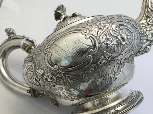 A Three-Piece George III Silver Tea-Service With a Pair of Sugar-Tongs En Suite, by Solomon Hougham, - Image 3 of 10