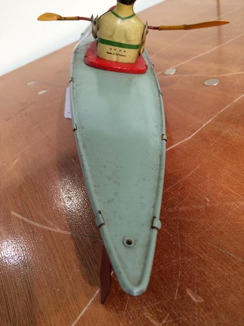 Abbey Toys (Made In Germany) The Singles Champion Kayak clockwork with three colour hull and - Image 12 of 18
