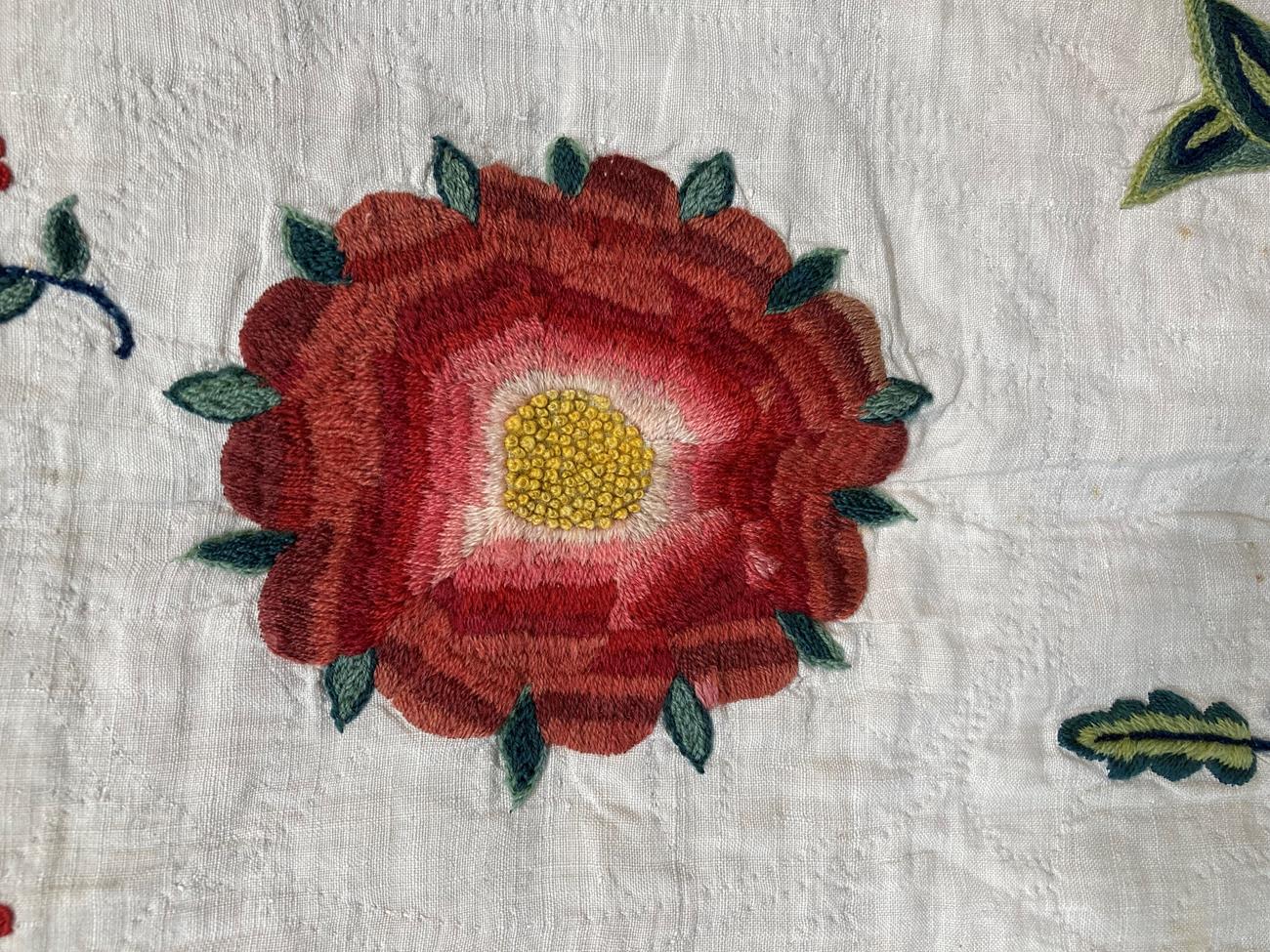 An Exceptional Early 19th Century Patchwork Quilt, with a central panel embroidered with fine wool - Image 51 of 80