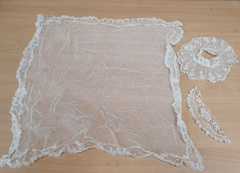 Assorted Lace and Costume Accessories, comprising a single lace cuff, collar, five bonnet veils; red - Image 6 of 8