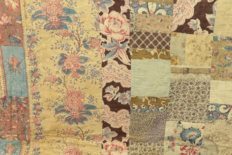 Mid 19th Century Patchwork Quilt, with a central patched square, alternating frames of solid - Image 3 of 10