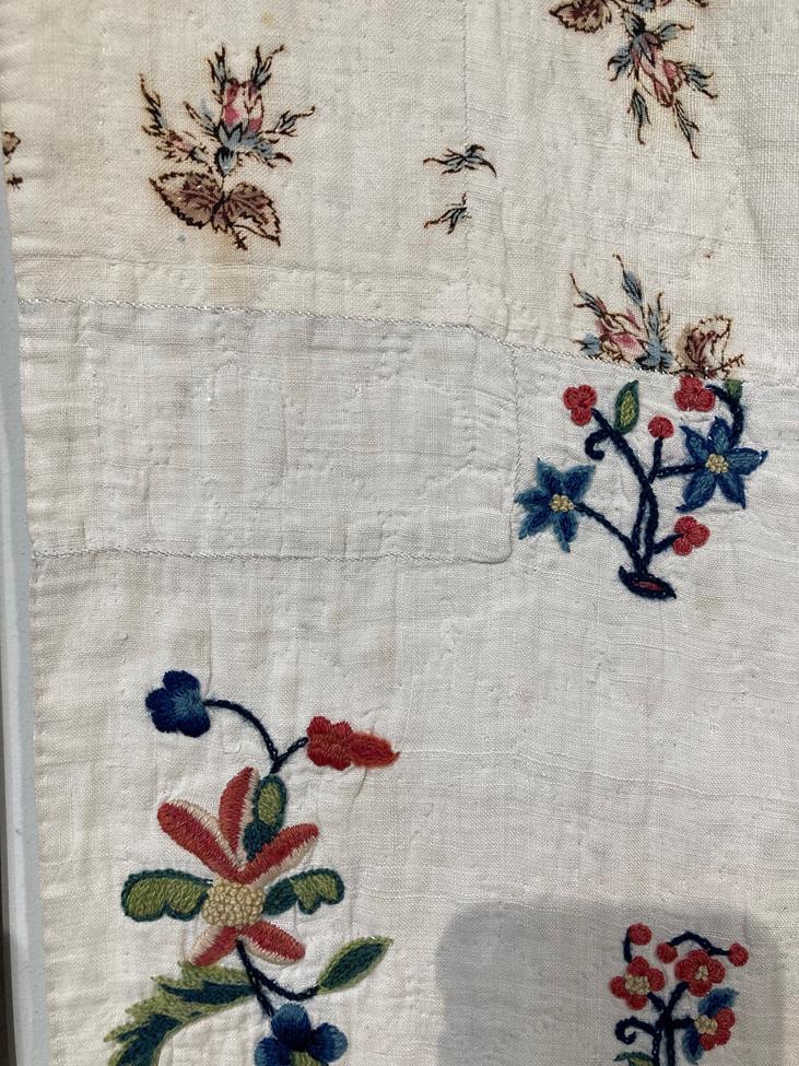 An Exceptional Early 19th Century Patchwork Quilt, with a central panel embroidered with fine wool - Image 21 of 80