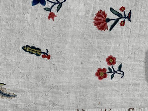 An Exceptional Early 19th Century Patchwork Quilt, with a central panel embroidered with fine wool - Image 72 of 80