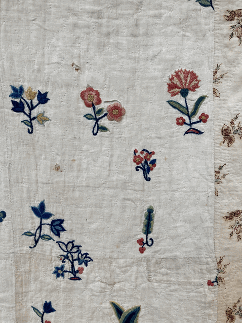 An Exceptional Early 19th Century Patchwork Quilt, with a central panel embroidered with fine wool - Image 16 of 80