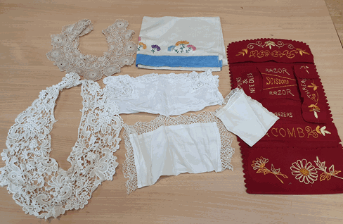 Assorted Lace and Costume Accessories, comprising a single lace cuff, collar, five bonnet veils; red - Image 3 of 8