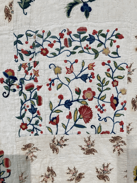 An Exceptional Early 19th Century Patchwork Quilt, with a central panel embroidered with fine wool - Image 6 of 80