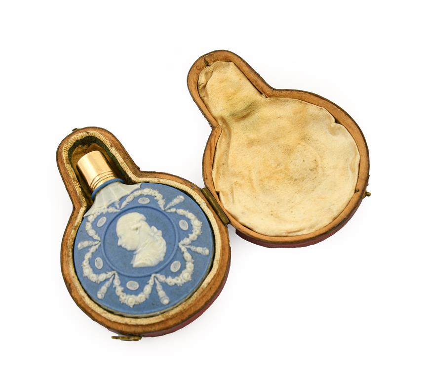 A George III Wedgwood Gold-Mounted Jasperware Scent-Bottle, Etruria, Circa 1780, circular, one - Image 5 of 8