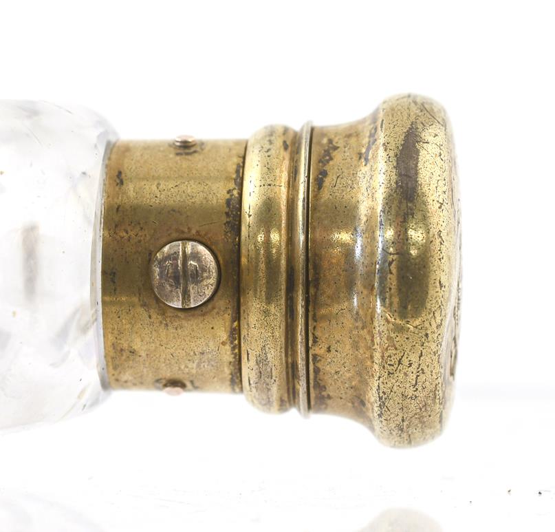 A Victorian Silver-Gilt Mounted Glass Scent-Bottle cum Vinaigrette and Pill-Box, by William Thomas - Image 5 of 7