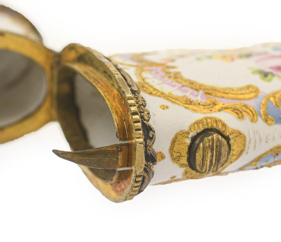 A George III Gilt-Metal Mounted Enamel Etui With Scent-Bottle, Probably South Staffordshire, Circa - Image 4 of 9