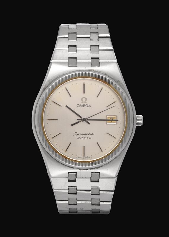 A Stainless Steel Calendar Centre Seconds Wristwatch, signed Omega, model: Seamaster, circa 1975,