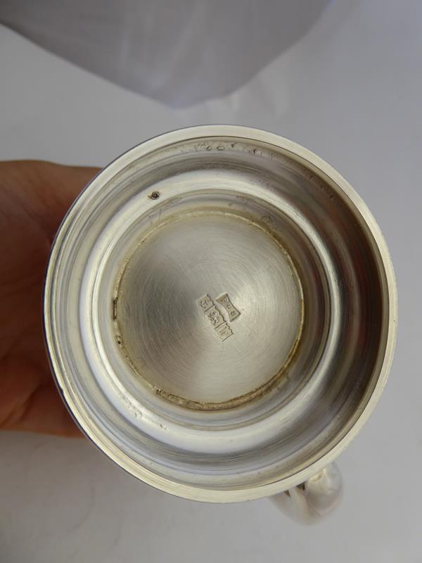 A Set of Six Elizabeth II Silver Mugs, Maker's Mark P&S, Birmingham, 1971, each tapering cylindrical - Image 10 of 23