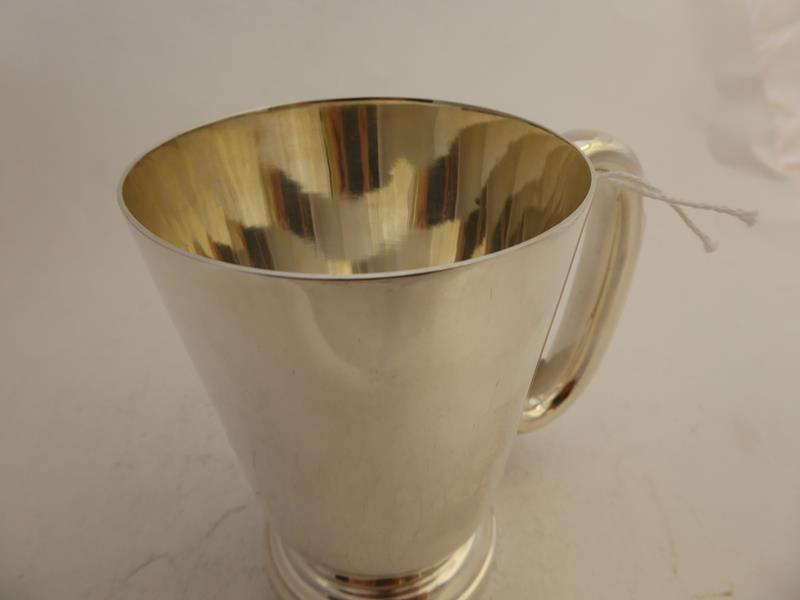 A Set of Six Elizabeth II Silver Mugs, Maker's Mark P&S, Birmingham, 1971, each tapering cylindrical - Image 23 of 23