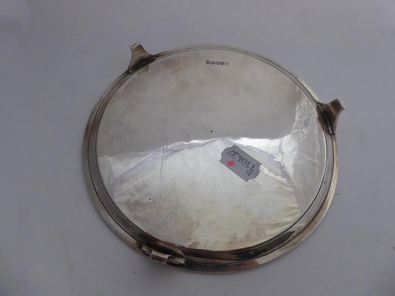 A George III Silver Waiter, by Elizabeth Jones, London, 1786, circular and with beaded border, on - Image 3 of 7