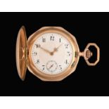 A 14 Carat Gold Full Hunter Pocket Watch, circa 1910, lever movement signed Mobile Watch Co, split