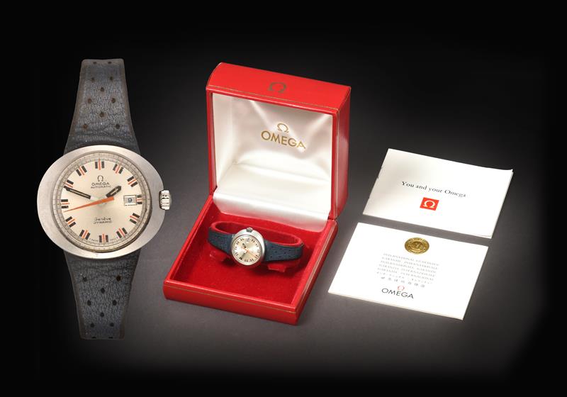 A Lady's Stainless Steel Automatic Calendar Centre Seconds Wristwatch, signed Omega Geneve, model: