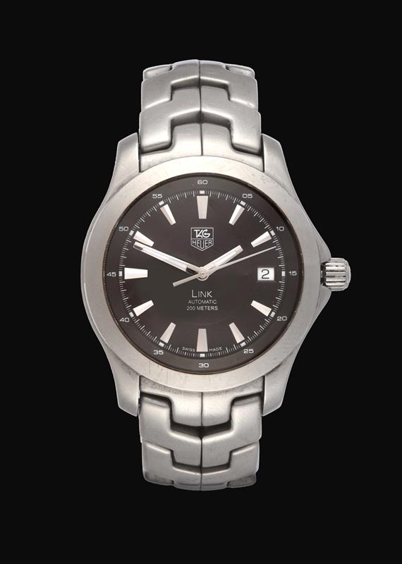 A Stainless Steel Automatic Calendar Centre Seconds Wristwatch, signed Tag Heuer, 200 meters, model: