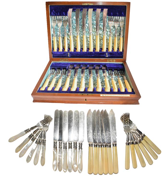 A Cased Set of Victorian Silver-Mounted Ivory Fish knives and forks, by Mappin and Webb, each with