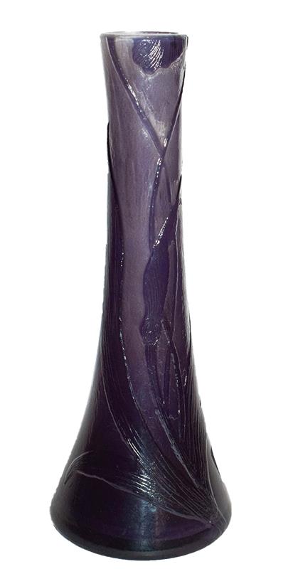 A Galle Cristallerie glass vase, in purples, signed Cristallerie d'E Galle Nncy Modele et decor