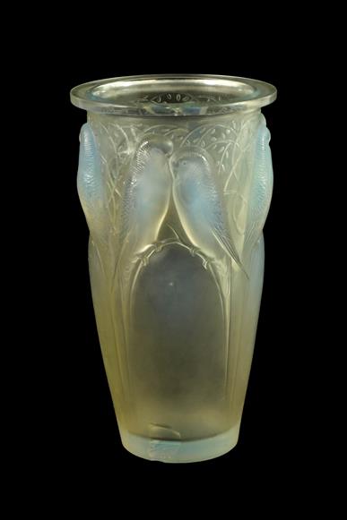 René Lalique (French, 1860-1945): An Opalescent, Stained and Frosted Ceylan No.905 Glass Vase, of - Image 2 of 7