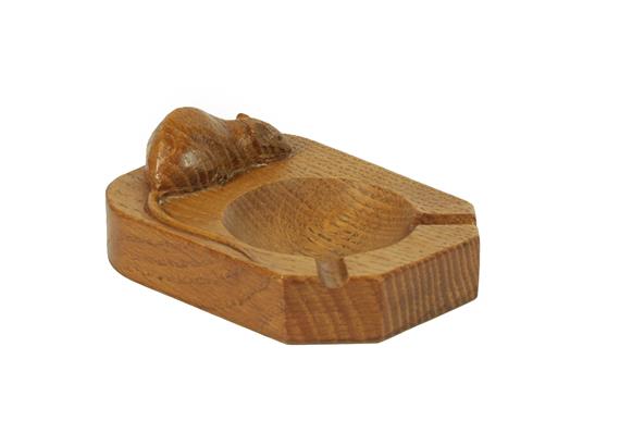 Workshop of Robert Mouseman Thompson (Kilburn): An English Oak Ashtray, of standard rectangular - Image 6 of 6